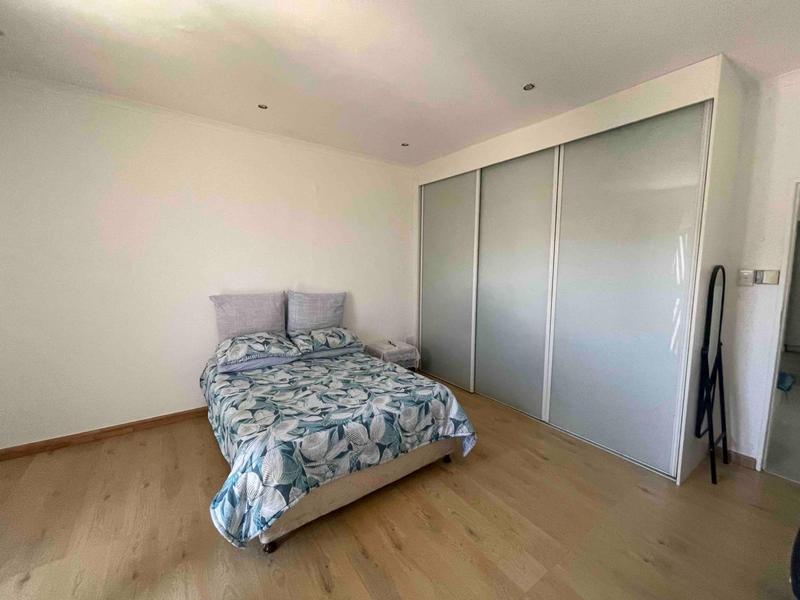 1 Bedroom Property for Sale in Grassy Park Western Cape